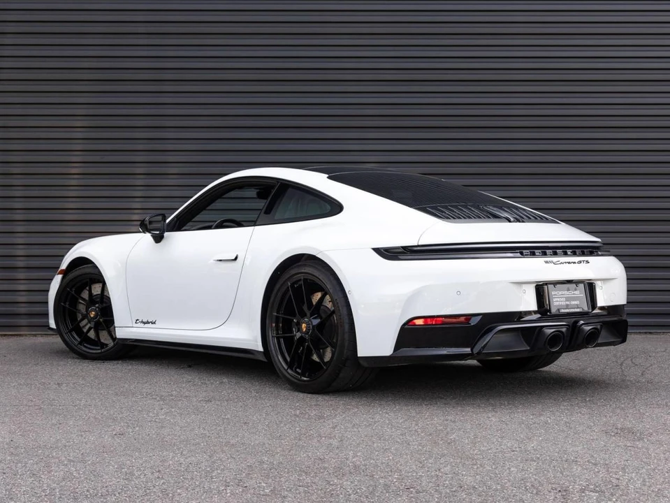 2025 Porsche 992 Carrera GTS - Image 3 of 5