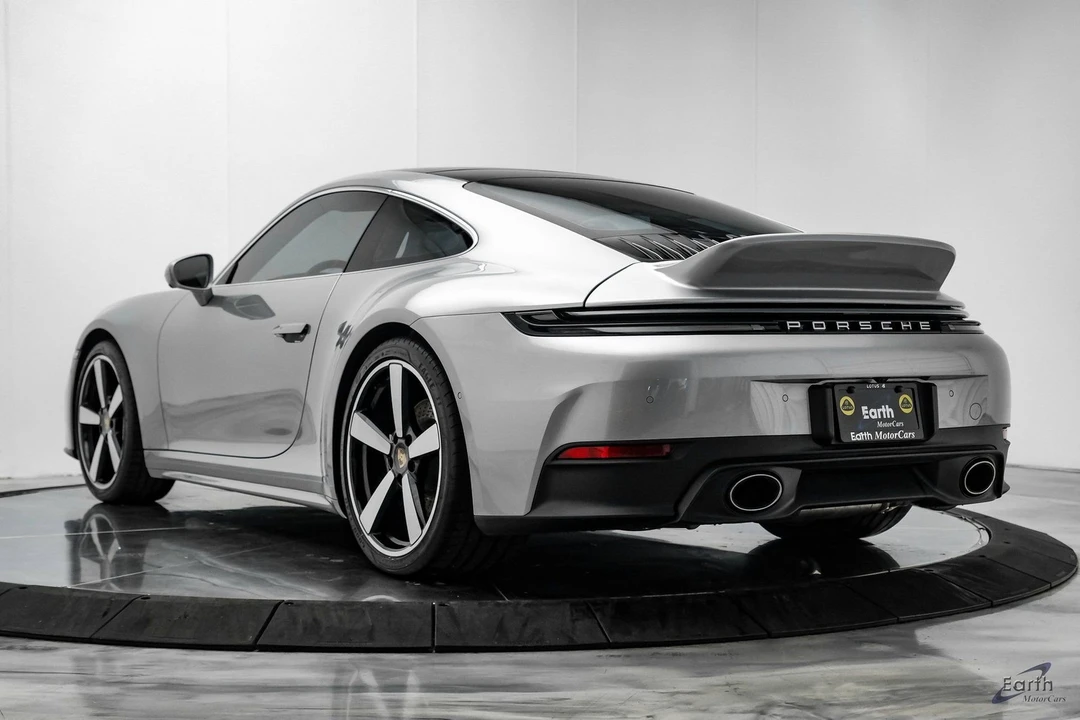 2025 Porsche 992 Carrera - Image 10 of 12