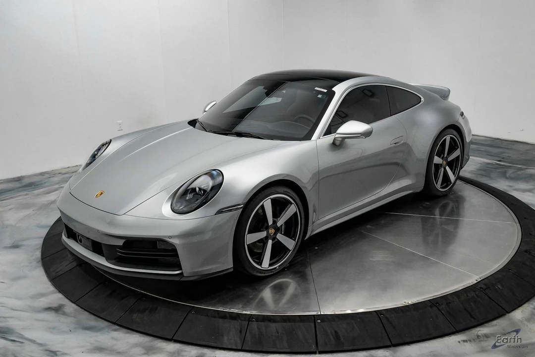 2025 Porsche 992 Carrera - Image 4 of 12