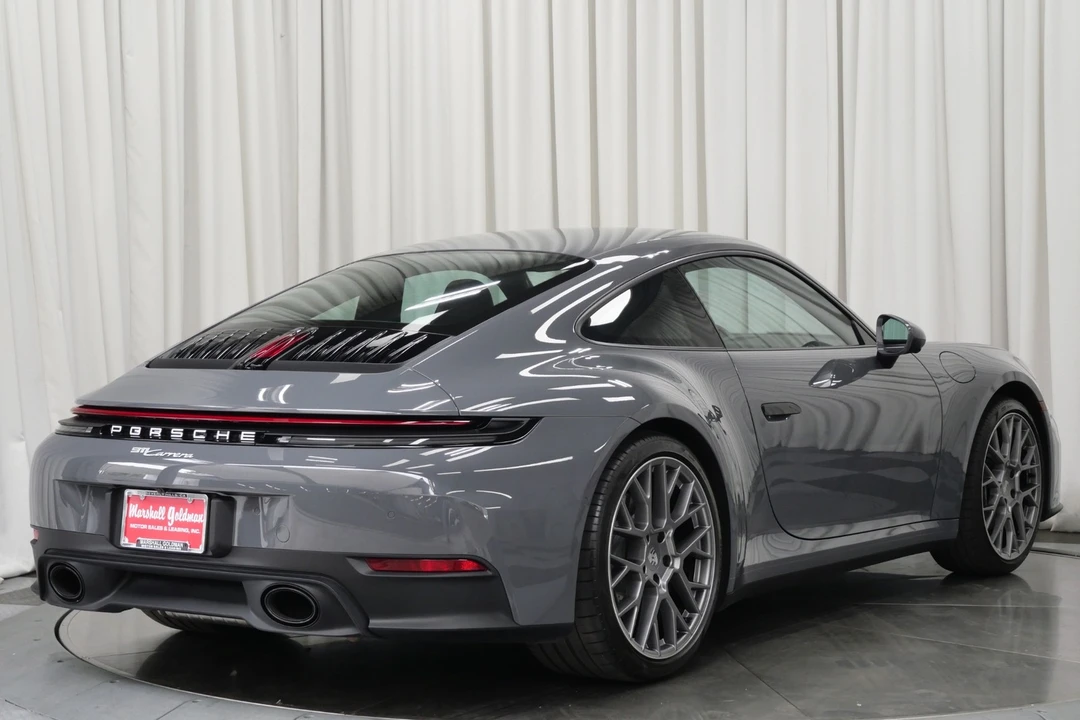 2025 Porsche 992 Carrera - Image 9 of 12