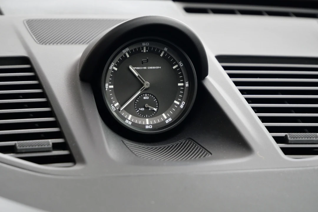 2025 Porsche 992 Carrera - Image 18 of 21