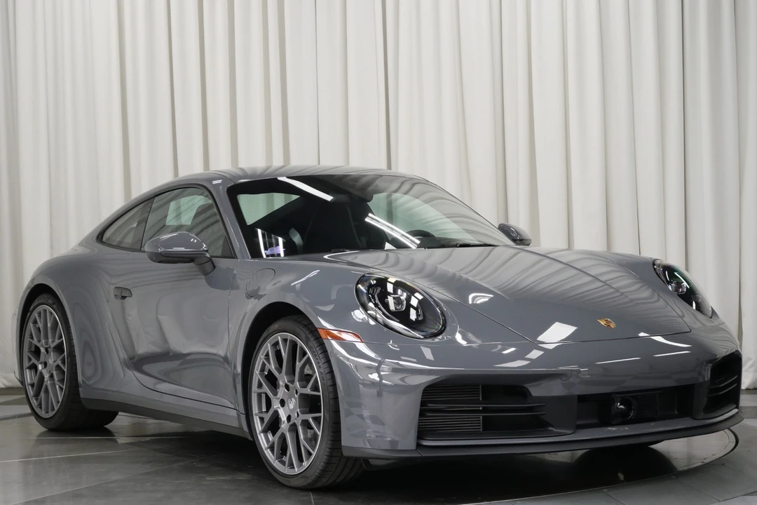 2025 Porsche 992 Carrera - Image 3 of 21