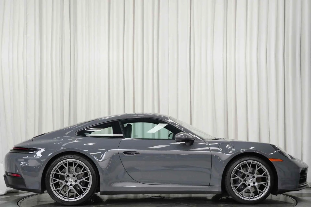 2025 Porsche 992 Carrera - Image 2 of 21