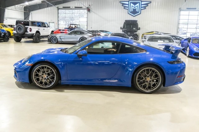2025 Porsche 992 Carrera - Image 6 of 30