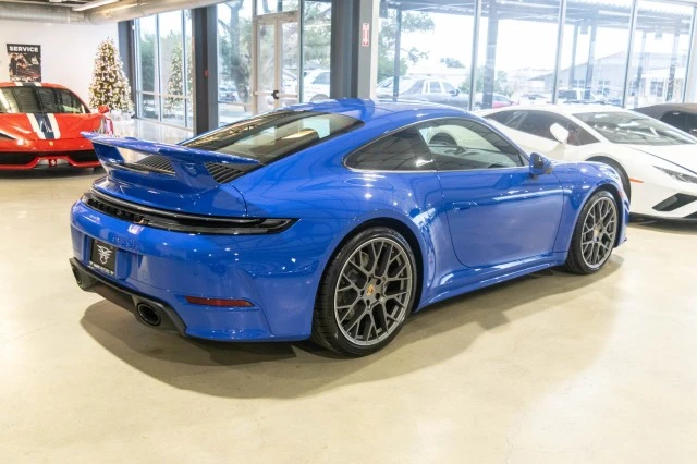 2025 Porsche 992 Carrera - Image 12 of 30