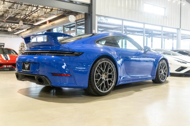 2025 Porsche 992 Carrera - Image 13 of 30