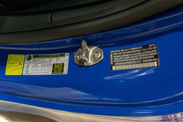 2025 Porsche 992 Carrera - Image 29 of 30