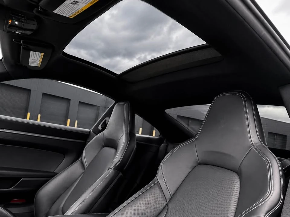 2025 Porsche 992 Carrera - Image 14 of 20