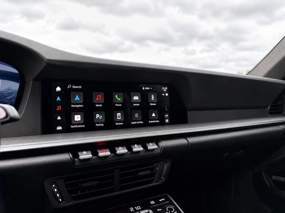 2025 Porsche 992 Carrera - Image 19 of 20