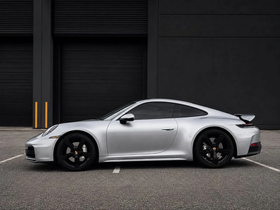 2025 Porsche 992 Carrera - Image 4 of 20