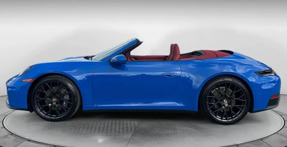 2025 Porsche 992 Carrera - Image 2 of 5