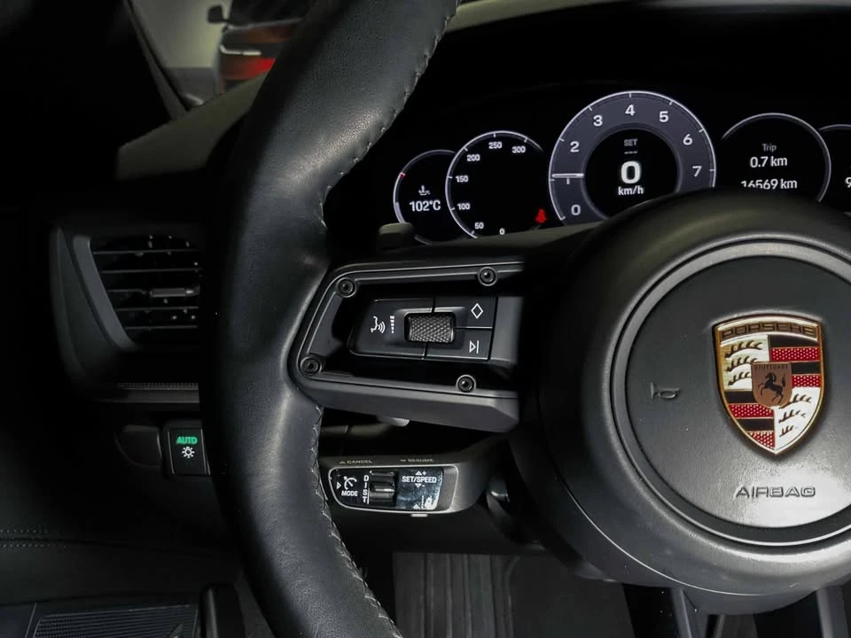 2025 Porsche 992 Carrera - Image 15 of 20