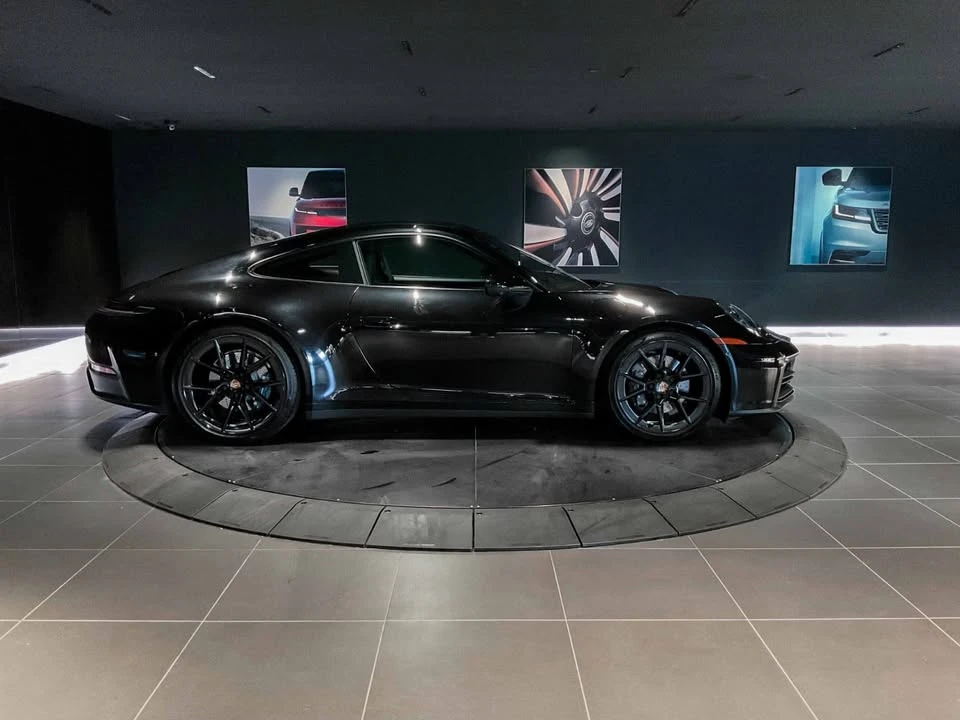 2025 Porsche 992 Carrera - Image 4 of 20