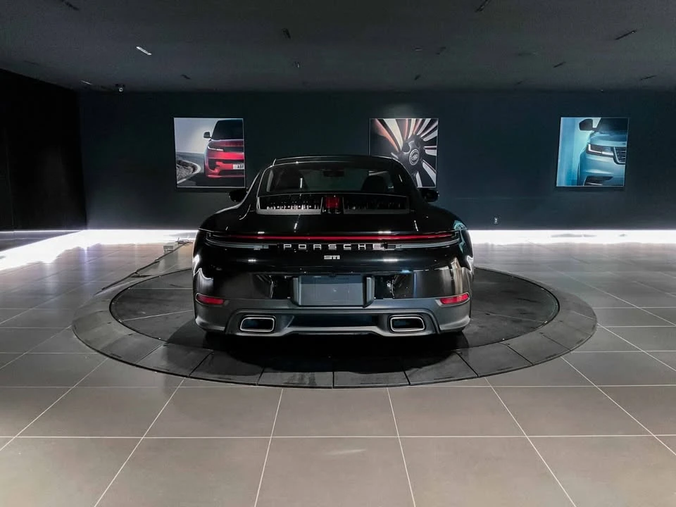 2025 Porsche 992 Carrera - Image 7 of 20