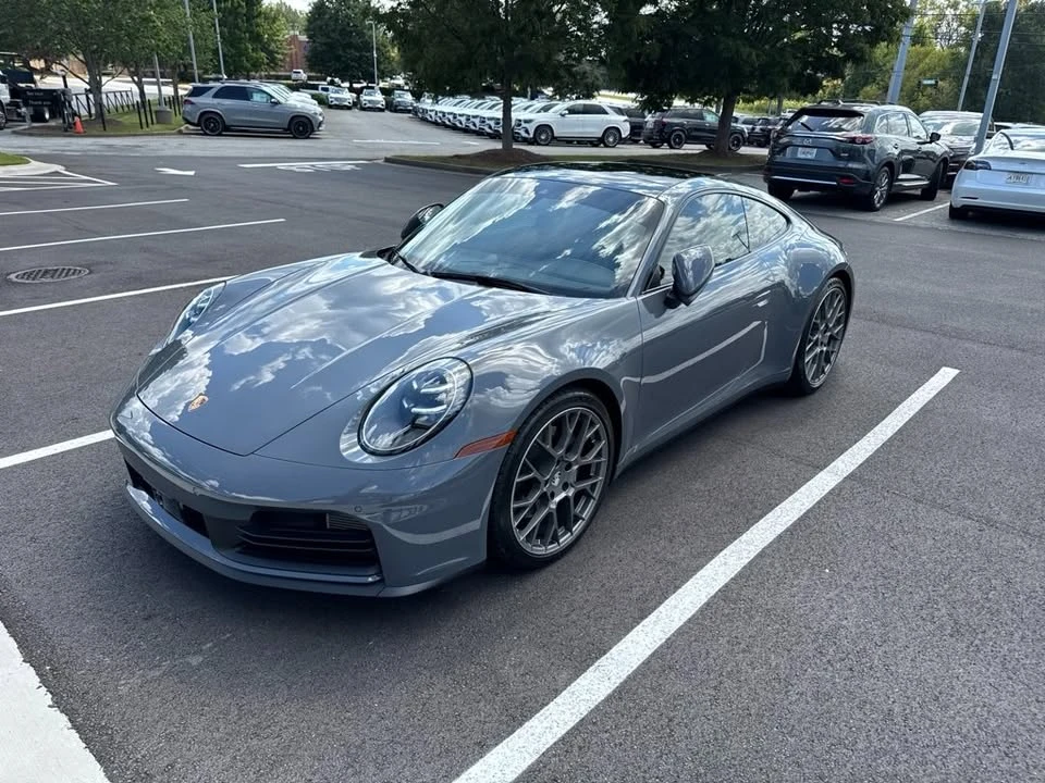 2025 Porsche 992 Carrera - Image 8 of 10