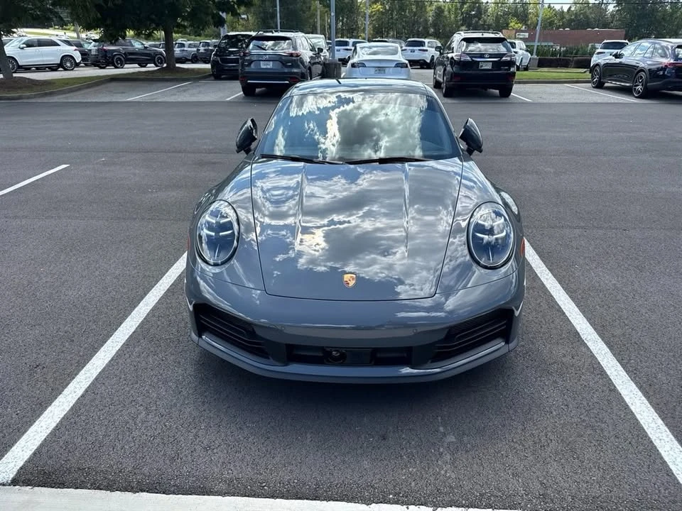 2025 Porsche 992 Carrera - Image 9 of 10