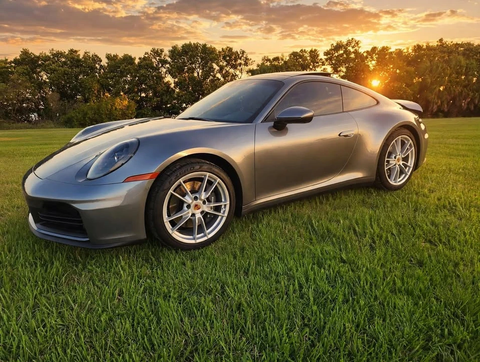 2025 Porsche 992 Carrera - Image 11 of 20