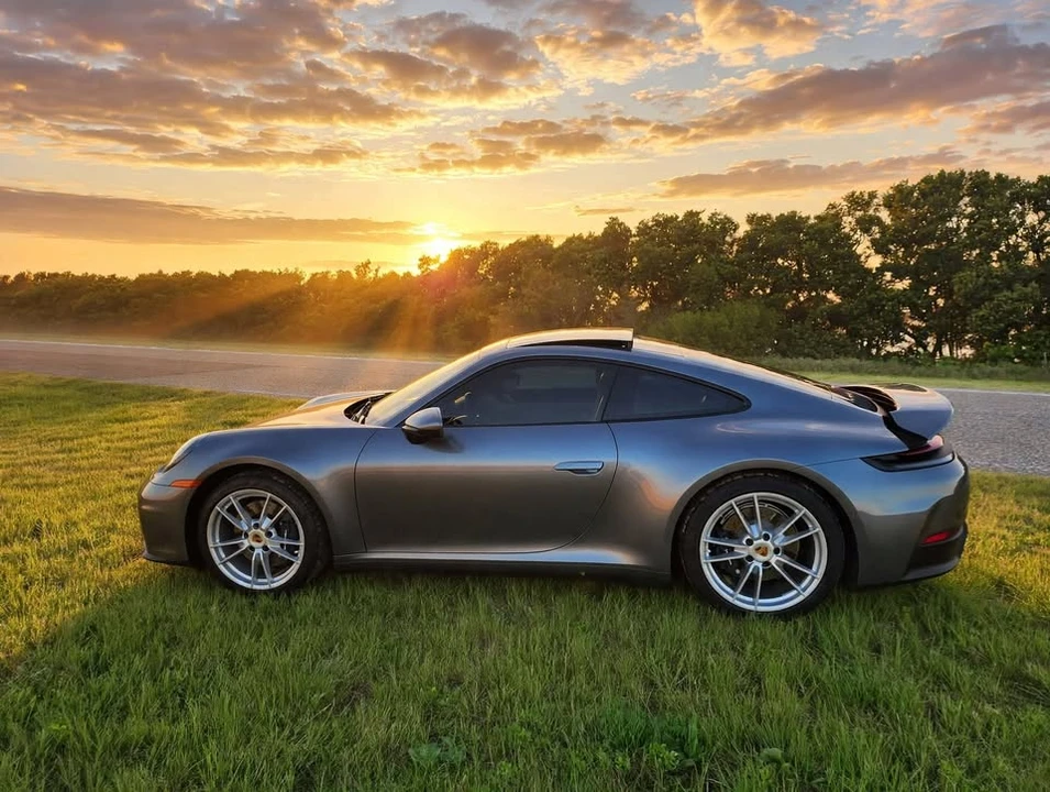 2025 Porsche 992 Carrera - Image 8 of 20