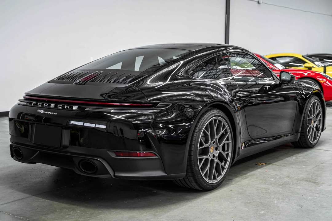 2025 Porsche 992 Carrera - Image 8 of 21