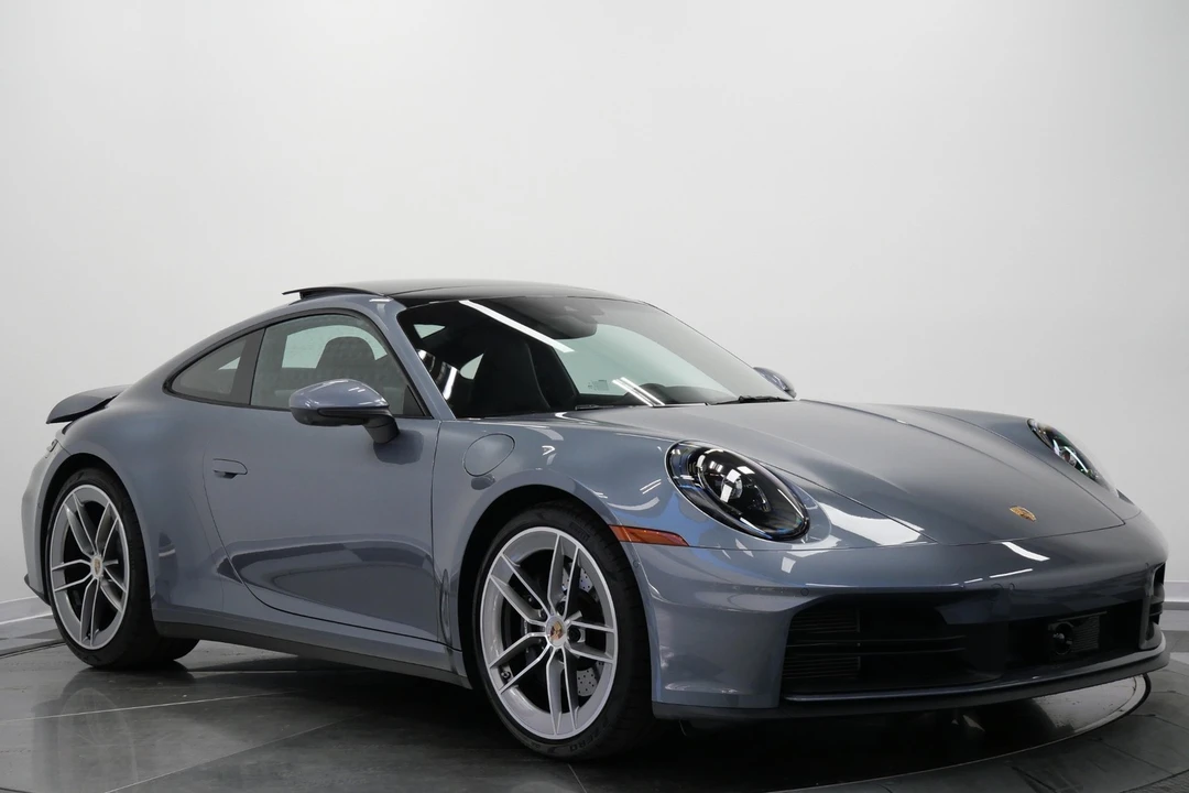2025 Porsche 992 Carrera - Image 3 of 12