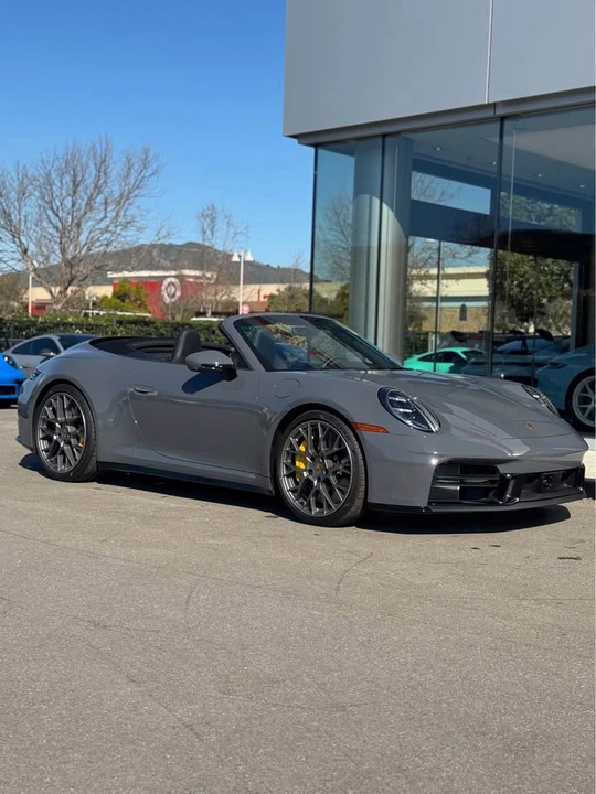 2025 Porsche 992 Carrera S - Image 9 of 20
