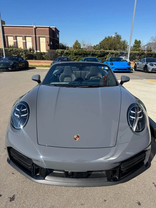 2025 Porsche 992 Carrera S - Image 8 of 20