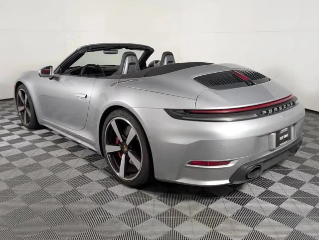 2025 Porsche 992 Carrera S - Image 18 of 31