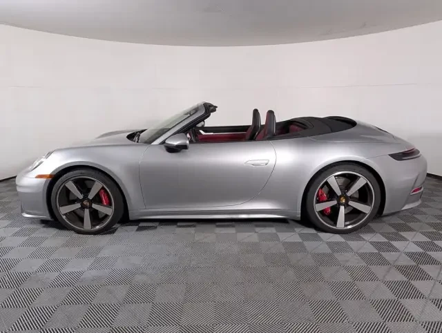 2025 Porsche 992 Carrera S - Image 14 of 31