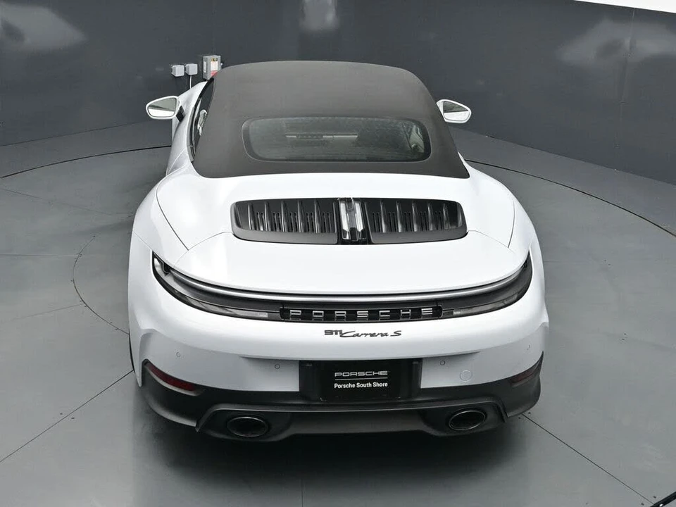 2025 Porsche 992 Carrera S - Image 19 of 31