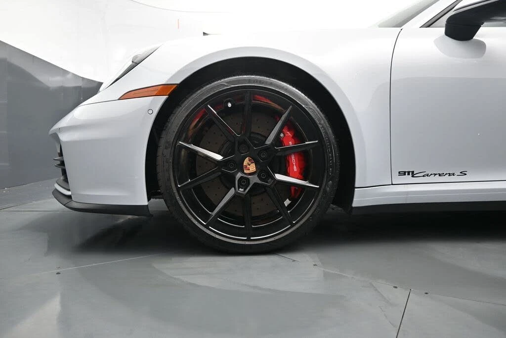 2025 Porsche 992 Carrera S - Image 10 of 31