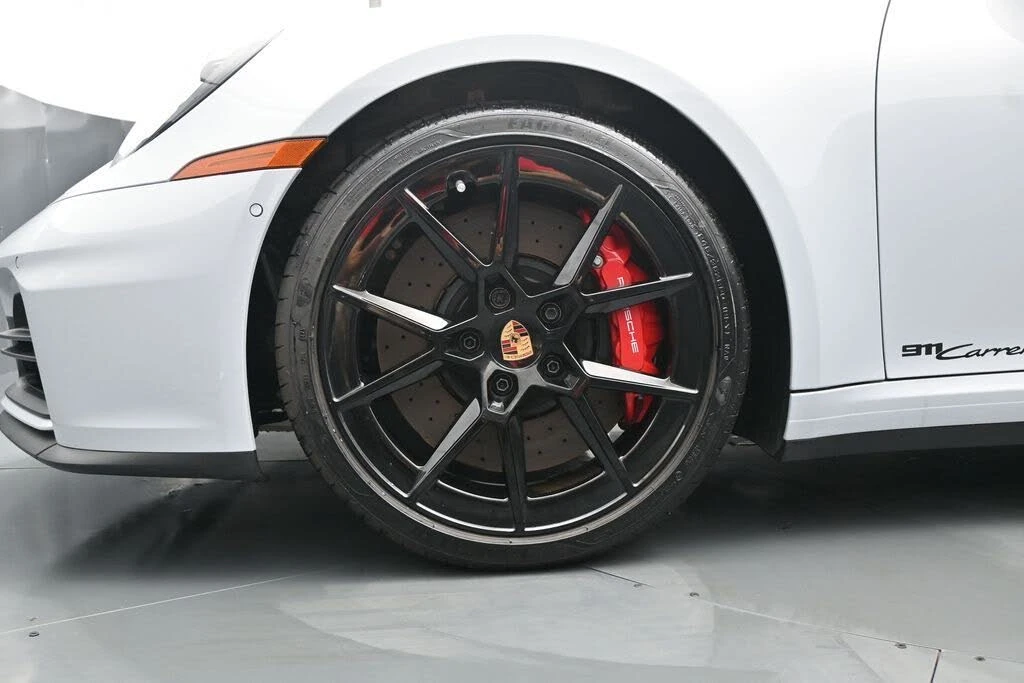 2025 Porsche 992 Carrera S - Image 9 of 31