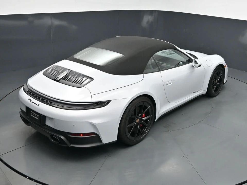 2025 Porsche 992 Carrera S - Image 20 of 31