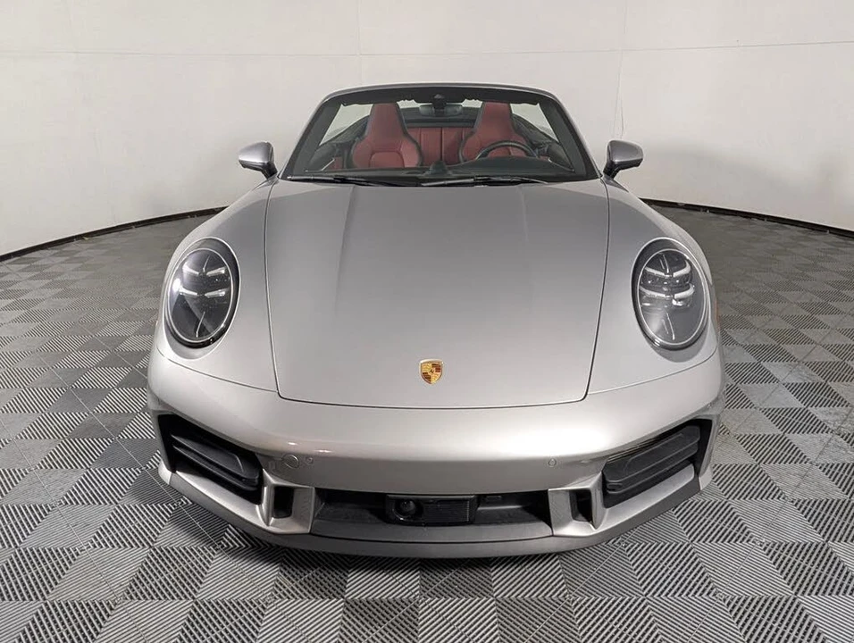 2025 Porsche 992 Carrera S - Image 10 of 31