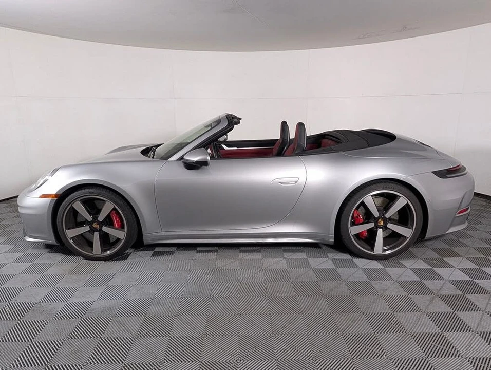 2025 Porsche 992 Carrera S - Image 2 of 31