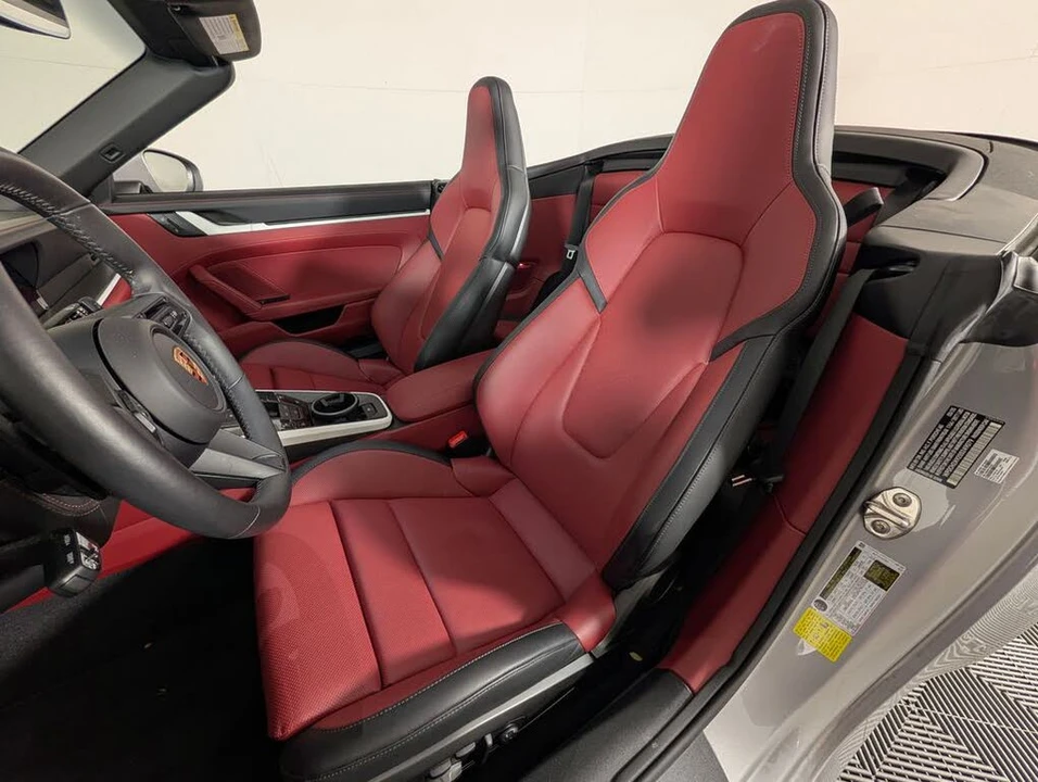 2025 Porsche 992 Carrera S - Image 5 of 31