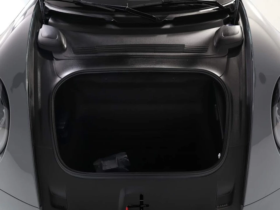 2025 Porsche 992 Carrera S - Image 24 of 29