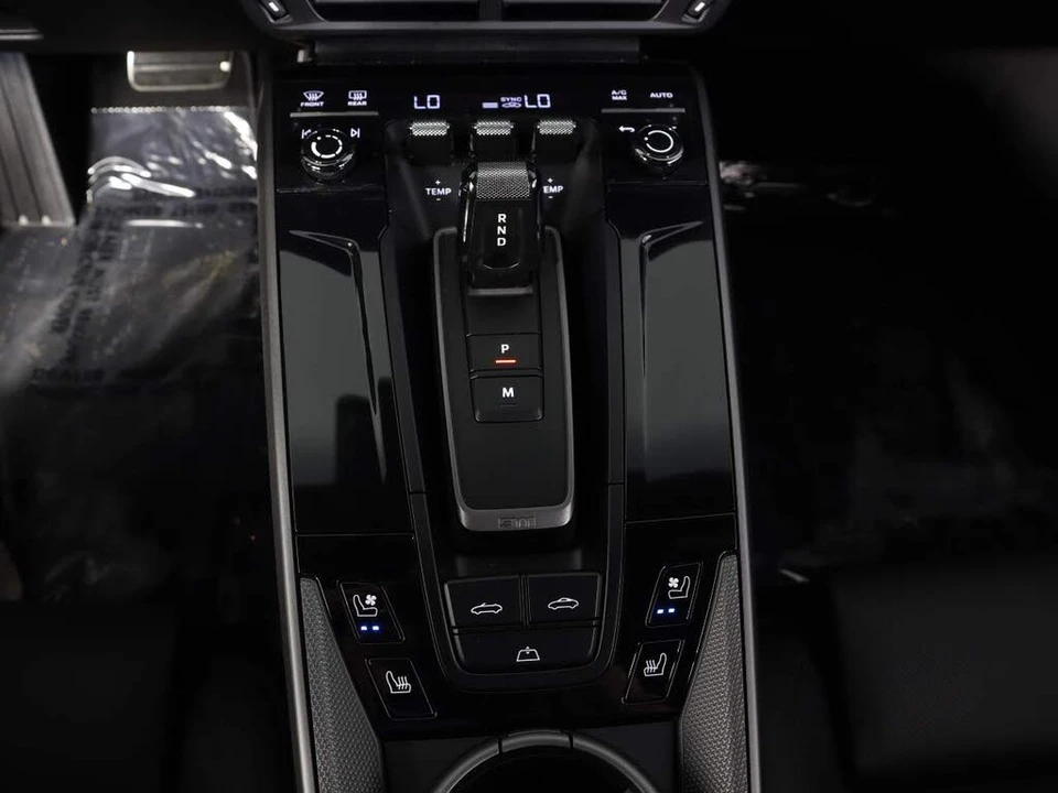 2025 Porsche 992 Carrera S - Image 15 of 29