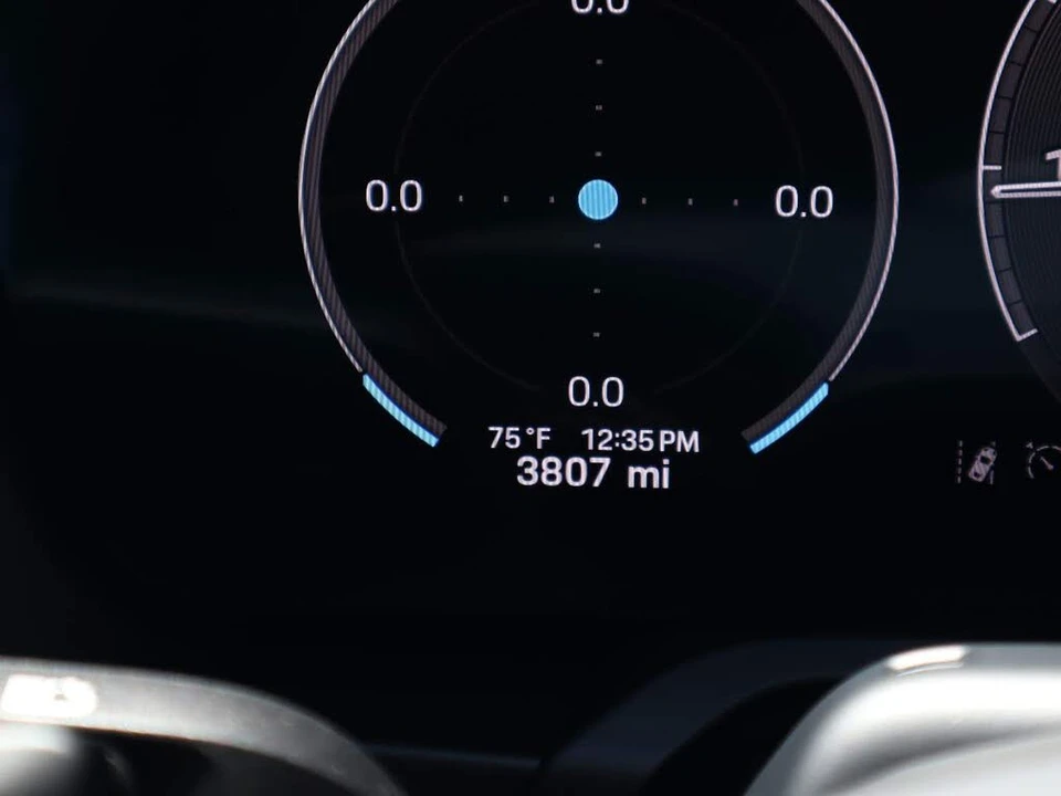 2025 Porsche 992 Carrera S - Image 14 of 29