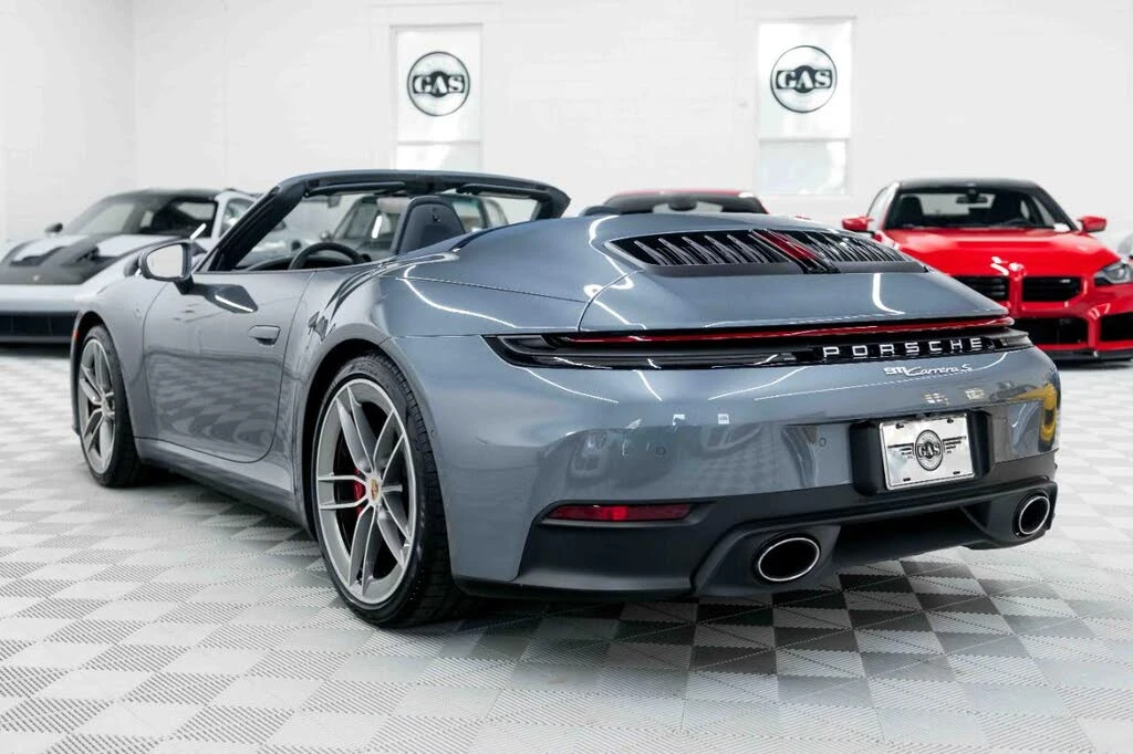 2025 Porsche 992 Carrera S - Image 9 of 31