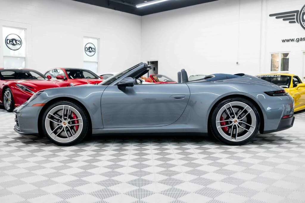2025 Porsche 992 Carrera S - Image 10 of 31