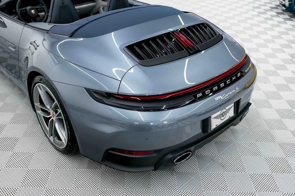 2025 Porsche 992 Carrera S - Image 28 of 31