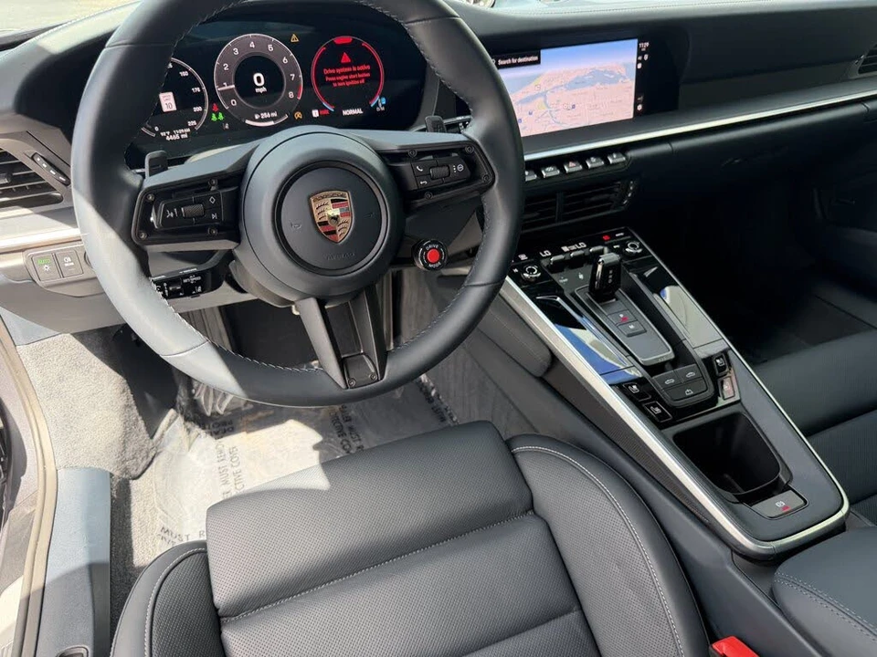 2025 Porsche 992 Carrera S - Image 18 of 31