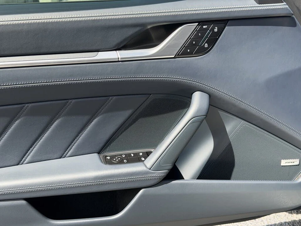 2025 Porsche 992 Carrera S - Image 21 of 31