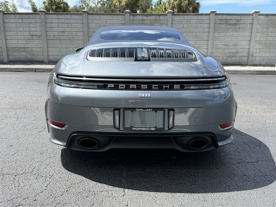 2025 Porsche 992 Carrera S - Image 11 of 31
