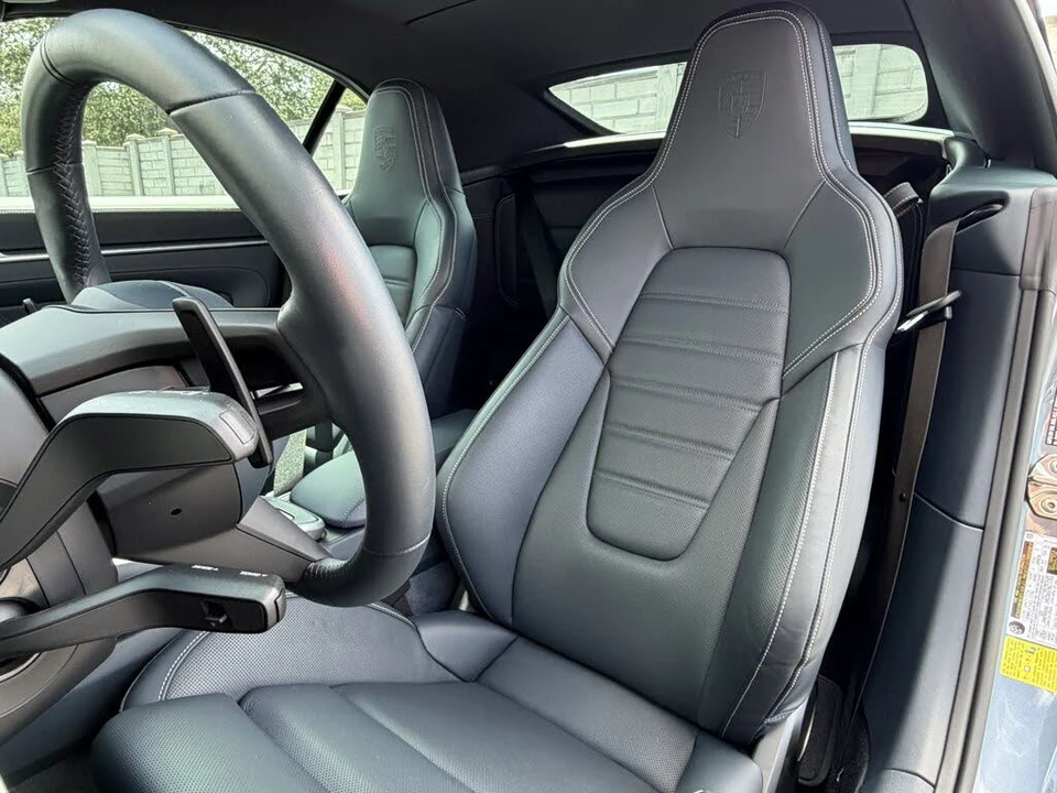 2025 Porsche 992 Carrera S - Image 15 of 31