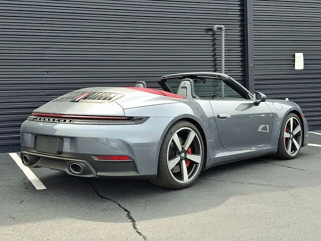 2025 Porsche 992 Carrera S - Image 7 of 31