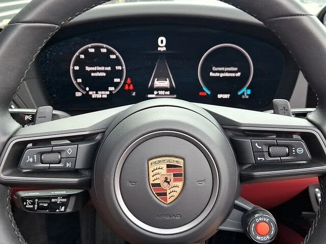 2025 Porsche 992 Carrera S - Image 23 of 31