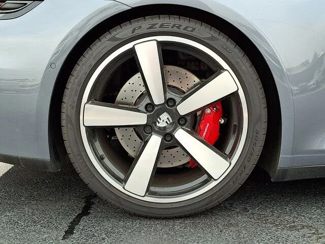 2025 Porsche 992 Carrera S - Image 13 of 31
