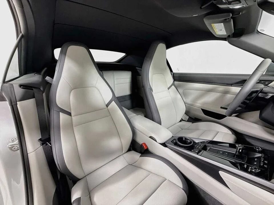 2025 Porsche 992 Carrera S - Image 26 of 30