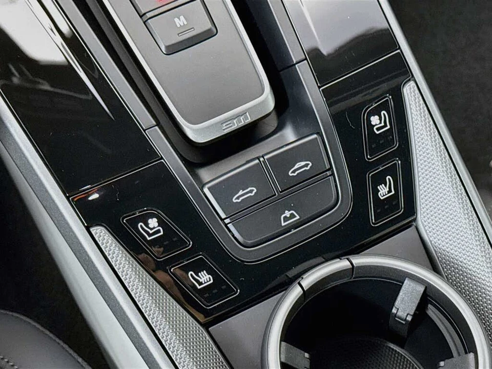 2025 Porsche 992 Carrera S - Image 20 of 30